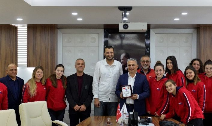 Başkan Uysal: " Spor anlayışını değiştiriyoruz"