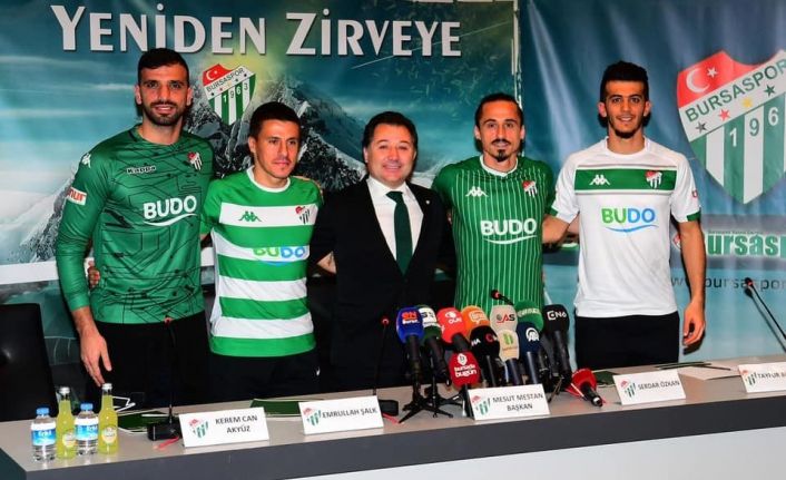 Bursaspor’da dörtlü imza