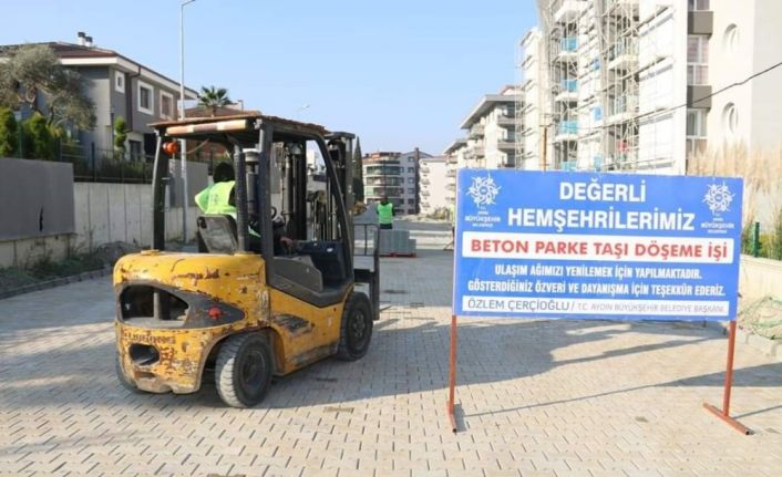 Büyükşehir Söke Hilmi Meydan Caddesi’ni yeniliyor