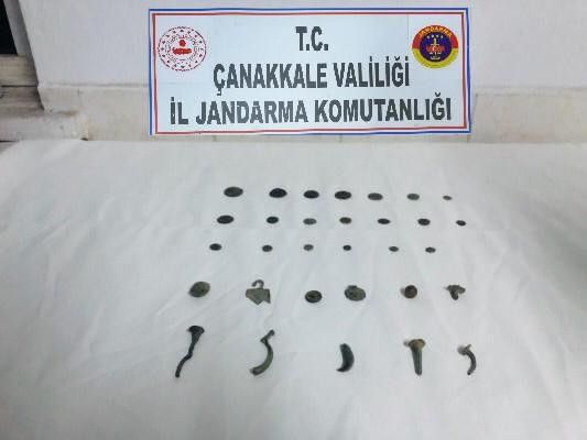 Çanakkale’de kaçak tarihi eser satmak isteyen şahıslara operasyon