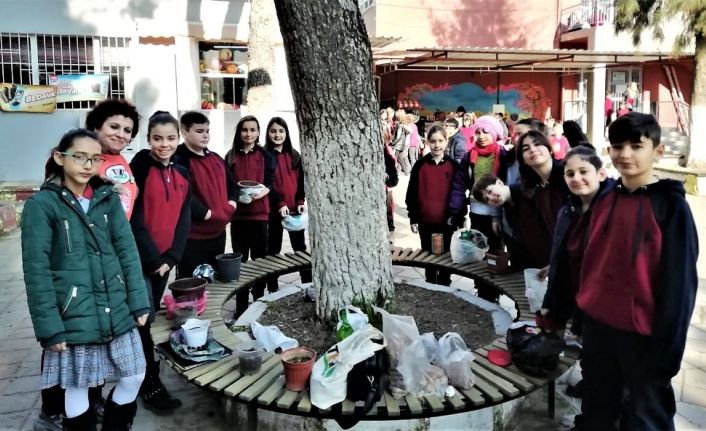 Çevre şenliğinde tohumlar toprakla buluşturuldu