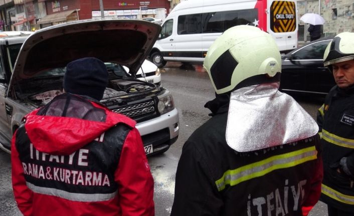 Cipin motorunda çıkan yangını itfaiye söndürdü