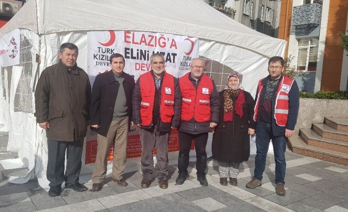 Devrek’te Elazığ için yardım çadırı kuruldu