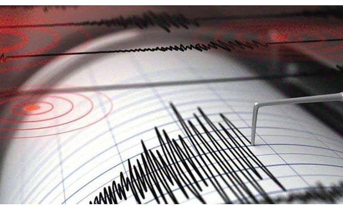 Elazığ’da 6.8 büyüklüğünde deprem Diyarbakır’da da hissedildi