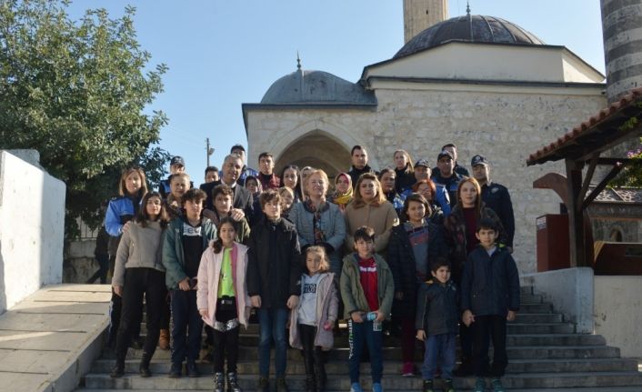 Emniyet Müdürü Aktaş şehit çocuklarını geziye gönderdi