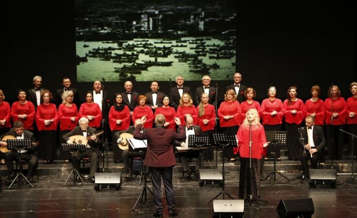 ESO Sanat Müziği korosu muhteşem konser verdi