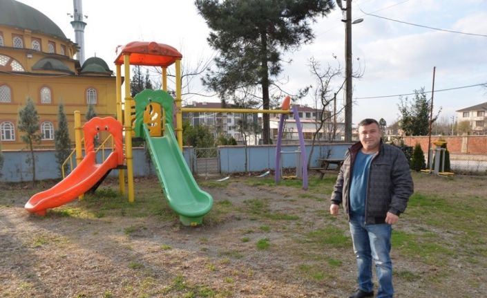 Hendek Belediyesinin hizmetlerine muhtardan teşekkür