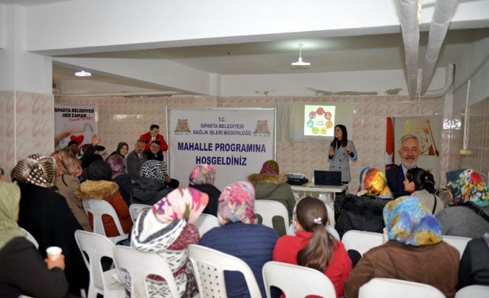 Isparta Belediyesi sağlığa yönelik eğitim seminerlerini mahallelere taşıdı