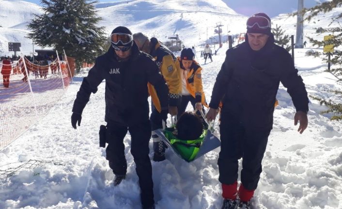 Isparta JAK Timleri, Davraz’da 44 kişiyi kurtardı