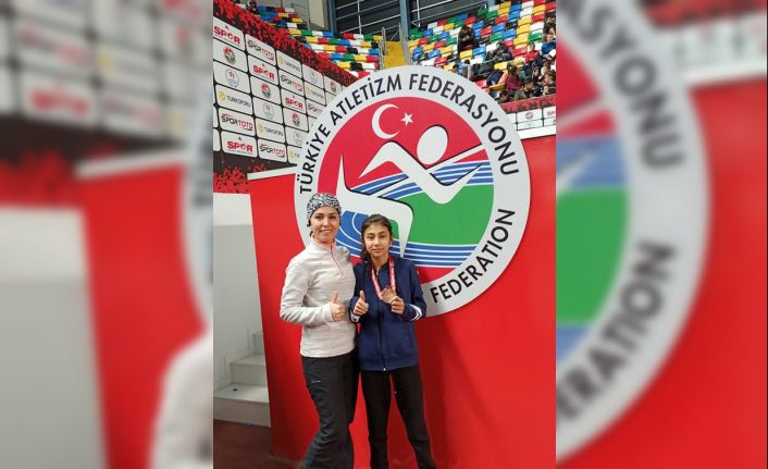 Ispartalı krosçular atletizmde Türkiye dereceleri