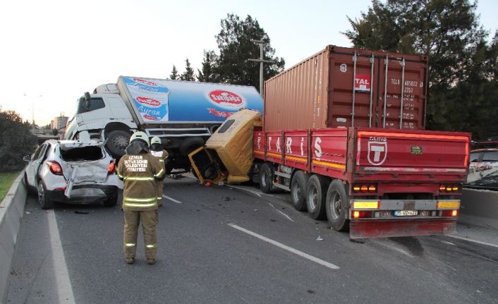 İzmir’de zincirleme kaza: 1’i ağır 6 yaralı