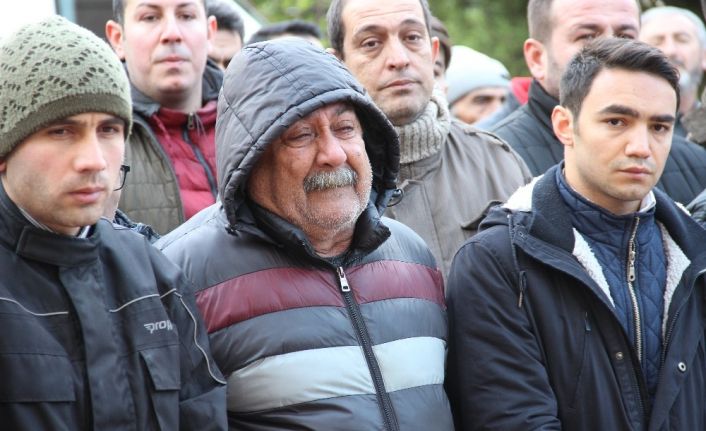 Kanlı pusuda ölenlere veda: Bir babanın en zor anı