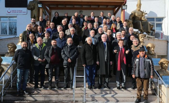 Kazım Kurt Hacı Bektaş Veli Vakfı ve Derneği’ni ziyaret etti