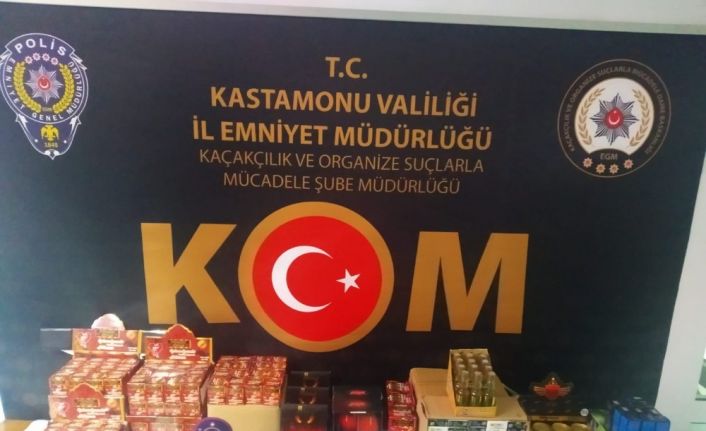 KOM ekiplerinden cinsel içerikli ürünlere yönelik operasyon