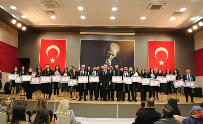 Muğla Barosu’na 21 yeni avukat katıldı