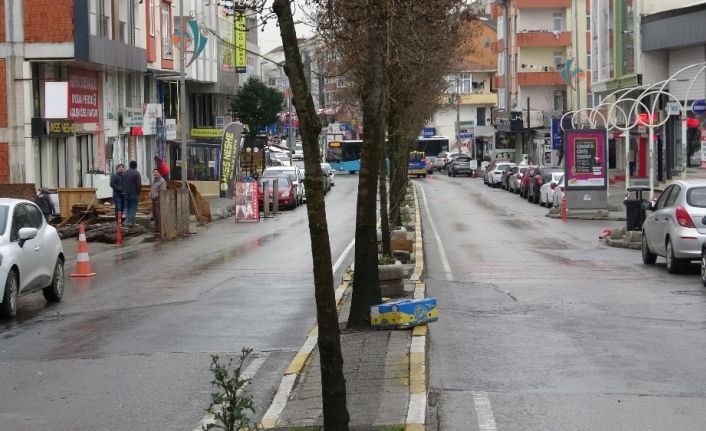 (Özel) Çekmeköy’de ortalığın savaş alanına döndüğü kavga kamerada