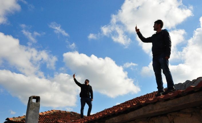 (Özel) Şebeke avcısı vatandaşlar, cambazları aratmıyor