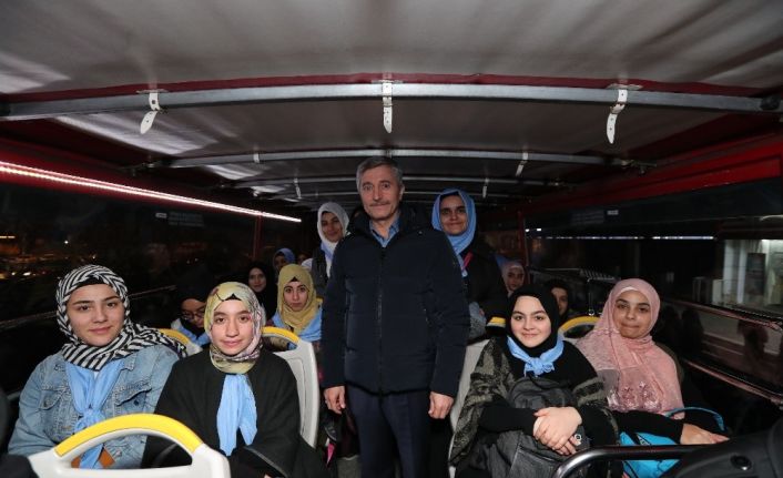 Şahinbey 164 öğrenciyi umreye uğurladı