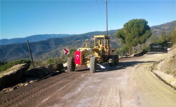 Sarıkaya’da yol bakım çalışmaları tamamlandı