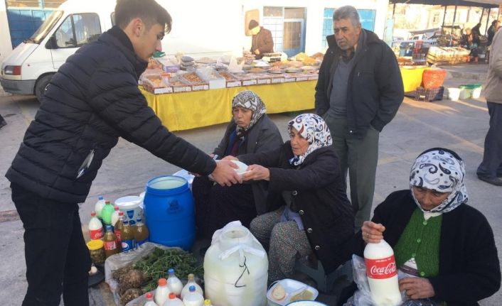 Şehitler ruhuna pazar esnafına çorba ikramı