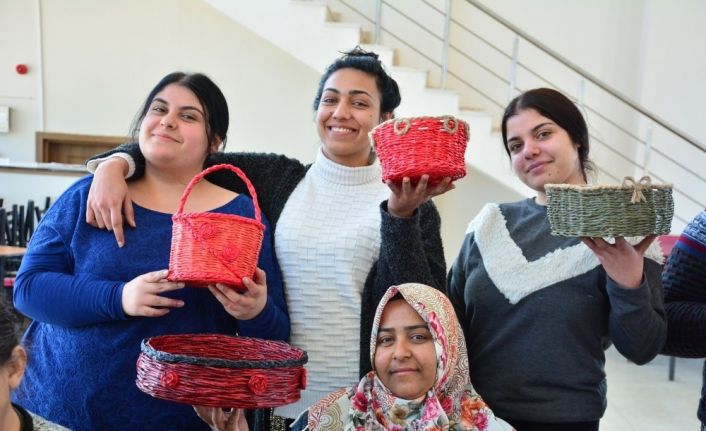 Torbalı’da açılan meslek fabrikası ilk meyvelerini verdi