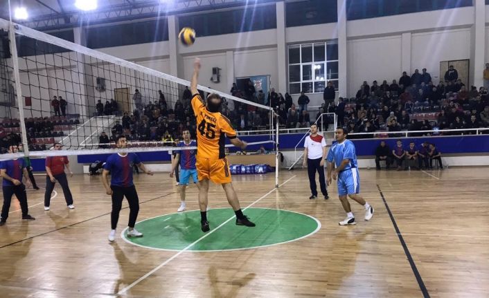 Voleybol turnuvasının kazananları belli oldu