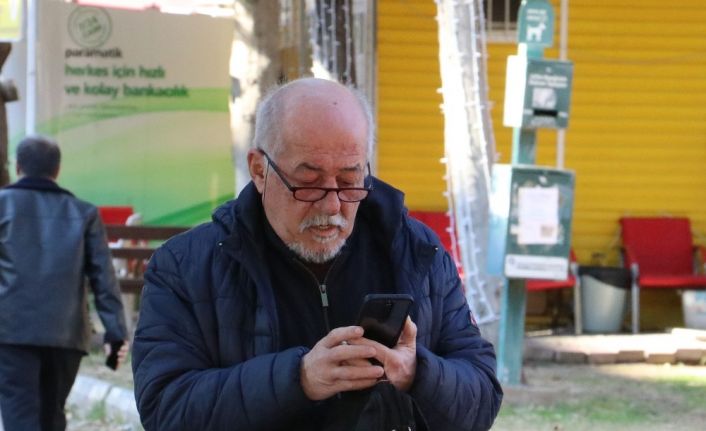 Yaşlılar da sosyal medya uzmanı