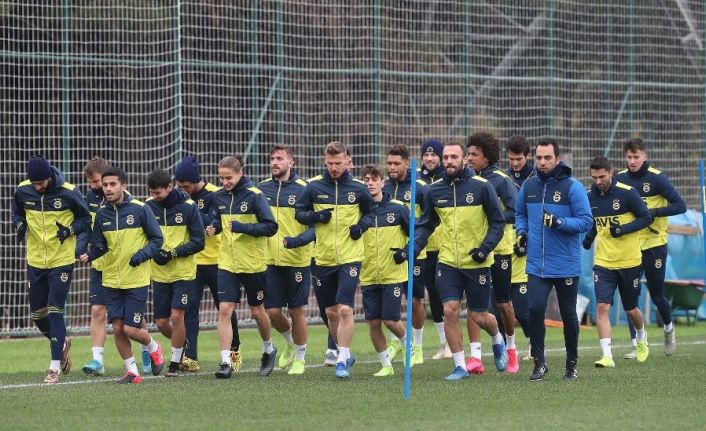 Fenerbahçe, Alanyaspor maçı hazırlıklarına başladı