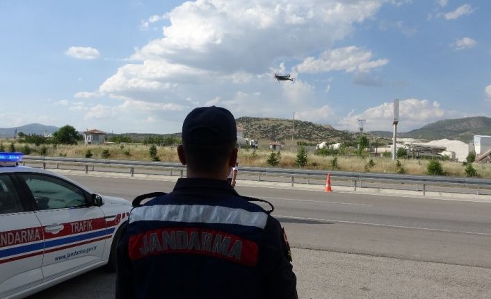 Jandarma’nın trafik denetimlerinde 70 bin lira ceza kesildi