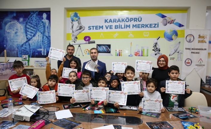 Karaköprü’de minik öğrenciler hünerlerini sergiledi