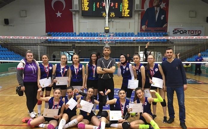 Mustafa Şeker Anadolu Lisesi yarı finalde