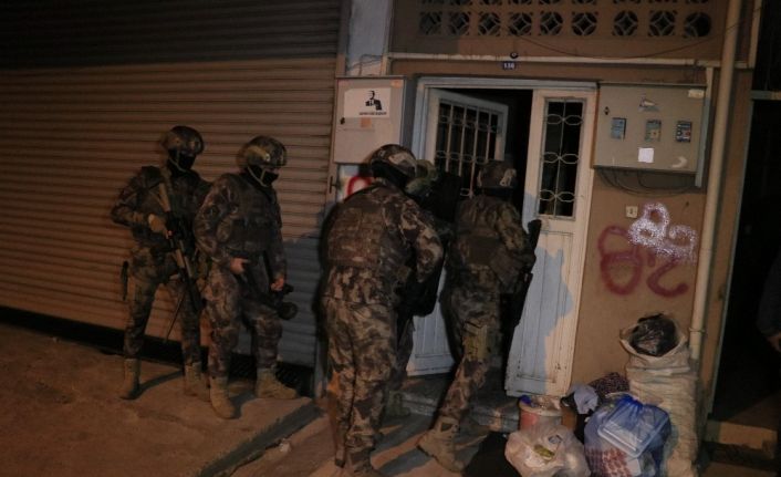 Adana’da terör örgütü DEAŞ ve El Kaide operasyonu