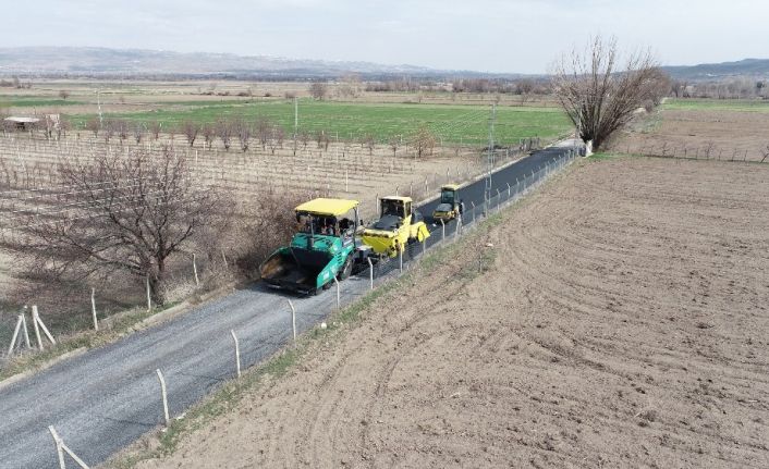 Bağpınar Mahallesi’ne asfalt hayırlı olsun