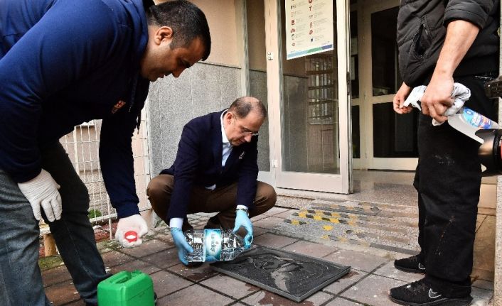 Beylikdüzü’nün 5 bin apartmanına dezenfektan paspas