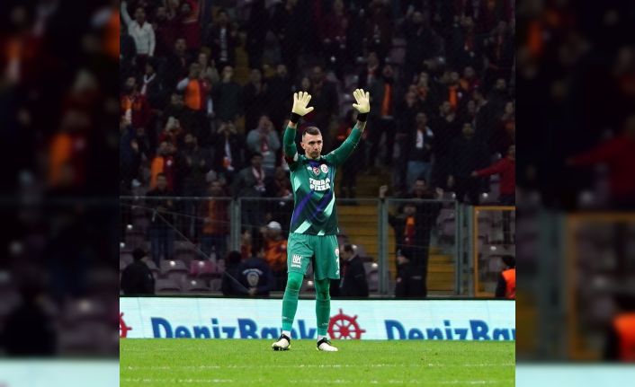 Fernando Muslera, Beşiktaş derbisi kaçırmadı