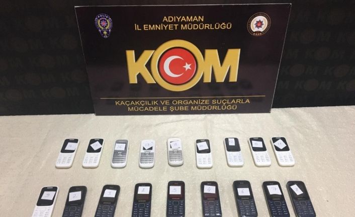 Gümrük kaçağı cep telefonu ele geçirildi