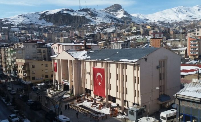 Hakkari Belediyesi’nden evden çıkmayın çağrısı