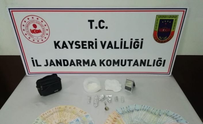 Jandarmadan uyuşturucu operasyonu