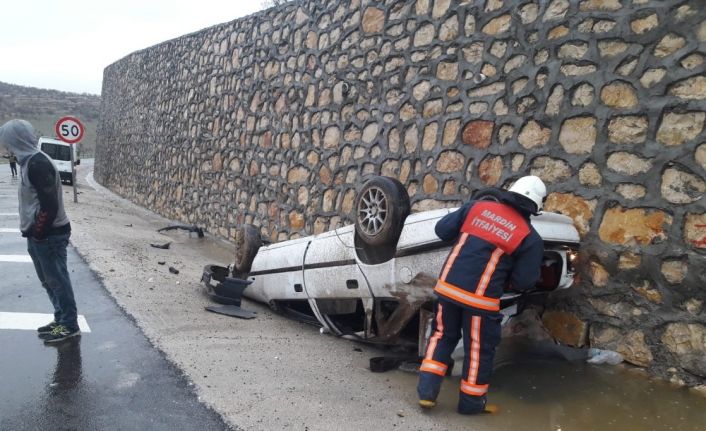 Kayganlaşan yol kazaya neden oldu: 3 yaralı