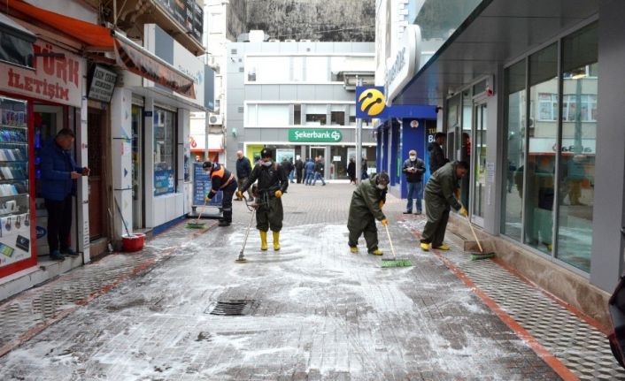 Kdz. Ereğli’de Cadde ve sokaklar yıkanıyor