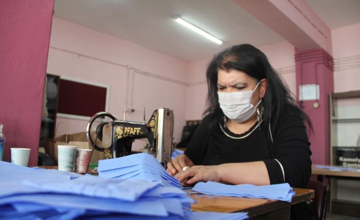 Nene Hatun’un torunları maske üretimi için seferber oldu