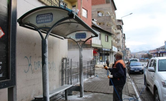 Oltu’da ilçe merkezi dezenfekte ediliyor