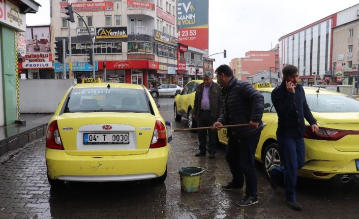 Taksicilerden Korona virüs önlemleri