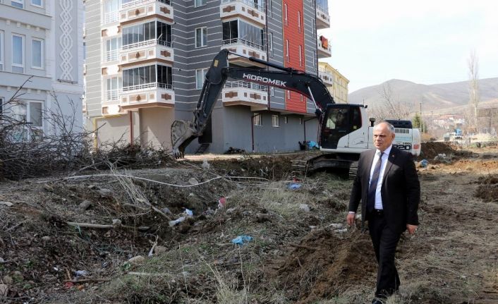 Yahyalı Belediyesi yol açma çalışmalarına hız verdi