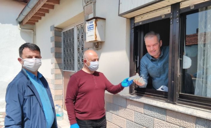 Akhisar Belediyesi gün boyu vatandaşların yanında oldu