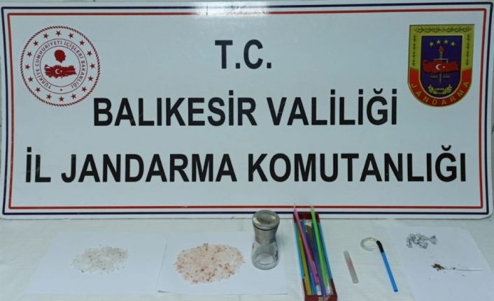 Ayvalık’ta Jandarmadan uyuşturucu operasyonu