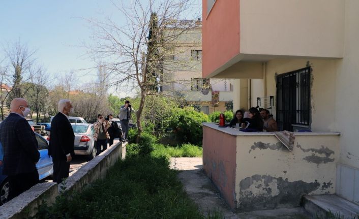 Başkan Gürün vatandaşların ihtiyacı için sokakları dolaştı