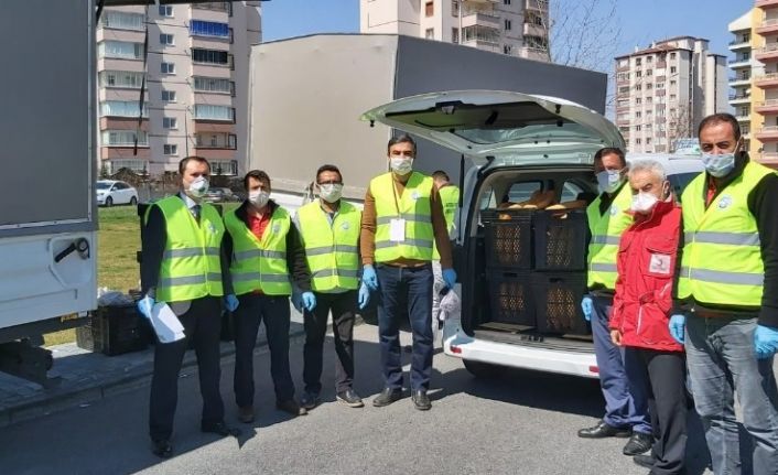 Ekmek isteyen de var çocuk bezi isteyen de