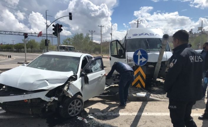 Gaziantep’te trafik kazası: 2 yaralı