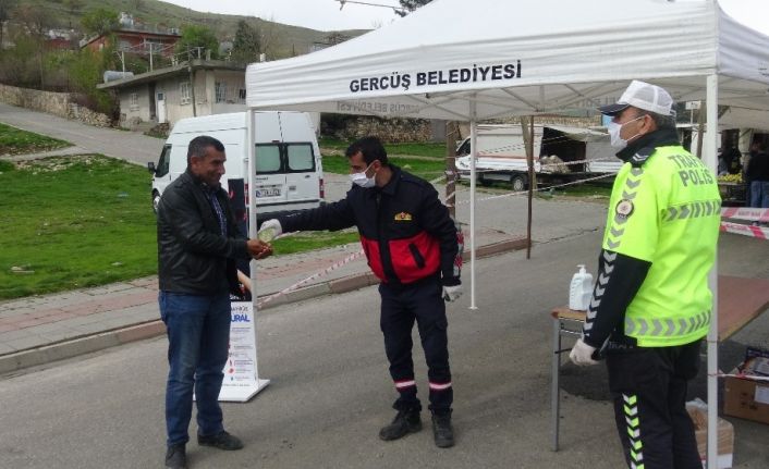 Gercüş’te halk pazarı yeniden kuruldu